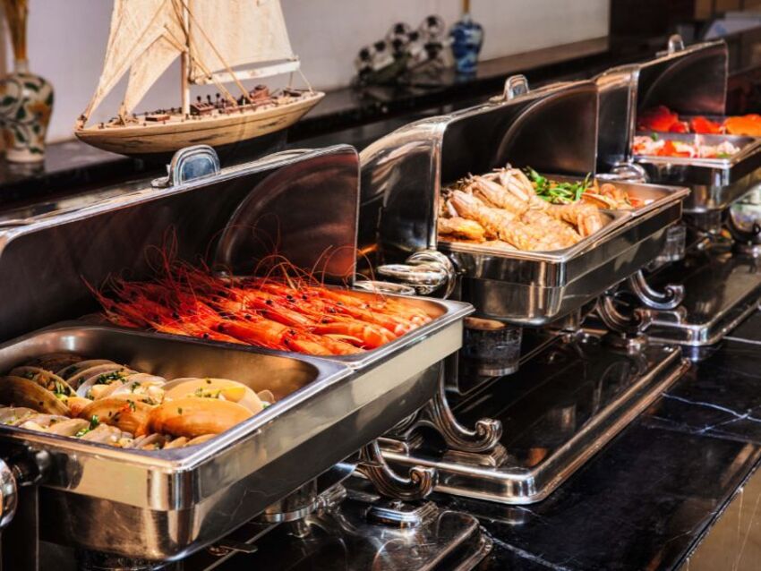Paradise-Grand-Cruise-buffet
