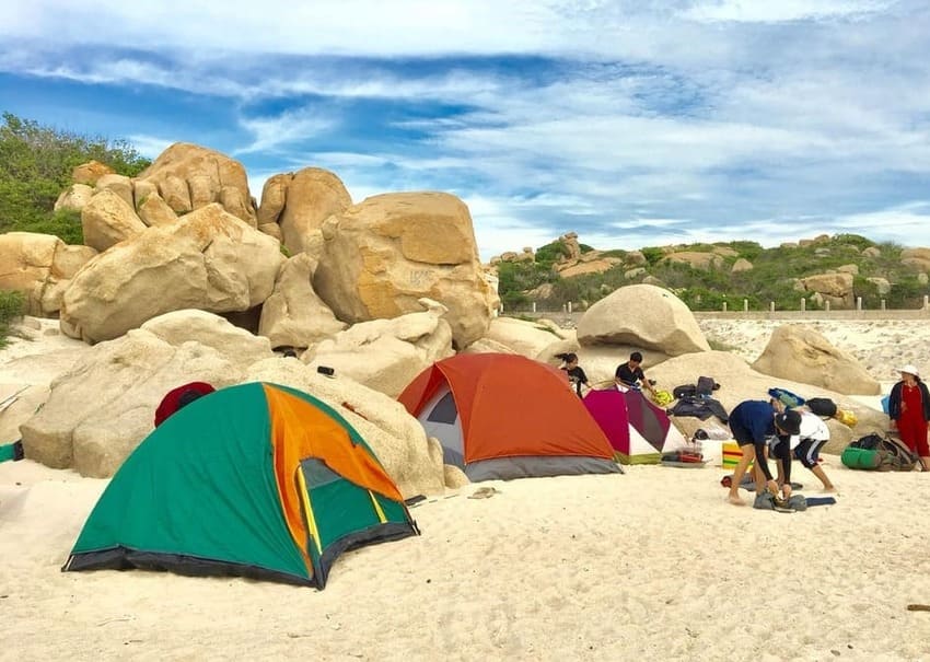 campeggio-sulla-spiaggia-alla-riserva-naturale-di-cu-lao-cham