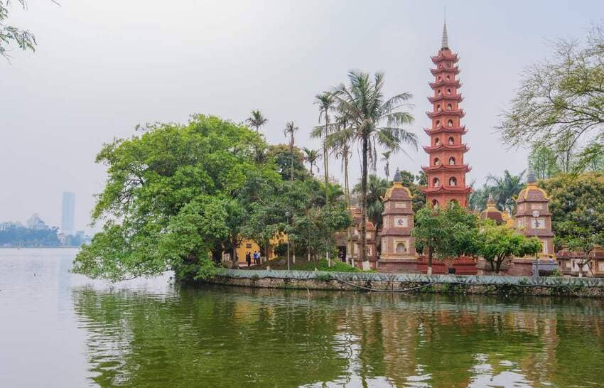 pagoda-di-tran-quoc-hanoi